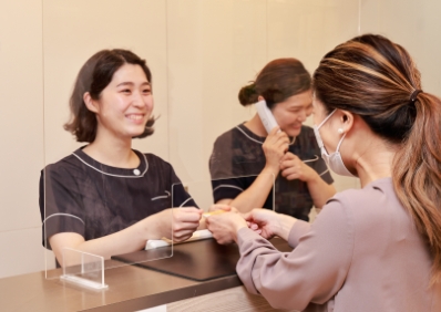 お会計・次回のお約束をお取り下さい